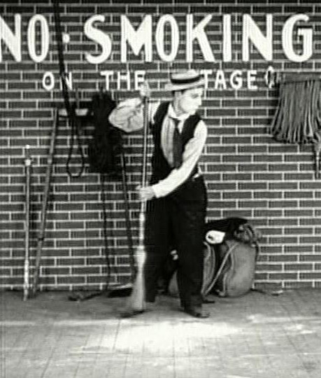 Il teatro (di Buster Keaton 1921)